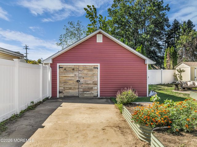 67 Leonard Avenue, Atlantic Highlands, NJ 07716
