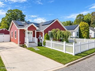 67 Leonard Avenue, Atlantic Highlands, NJ 07716