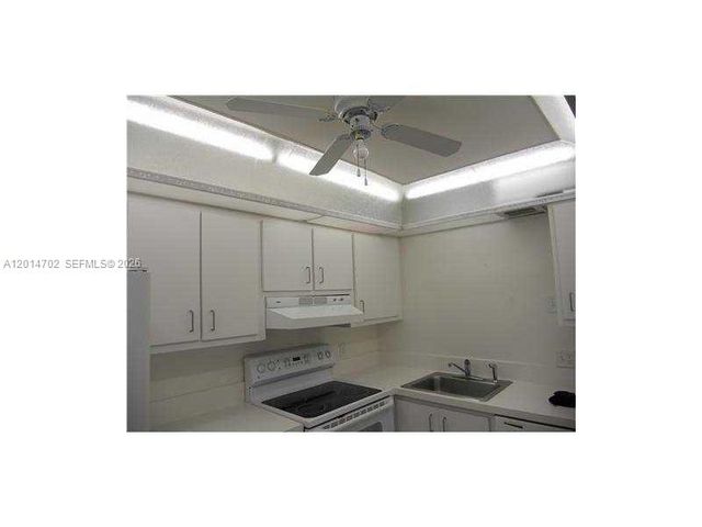 115 Royal Park Dr 4B, Oakland Park, FL 33309