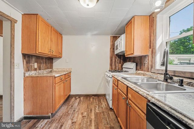 222 W 4TH ST, Waynesboro, PA 17268