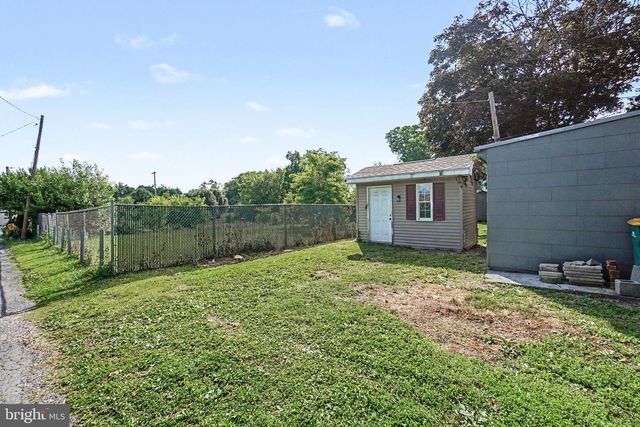 222 W 4TH ST, Waynesboro, PA 17268
