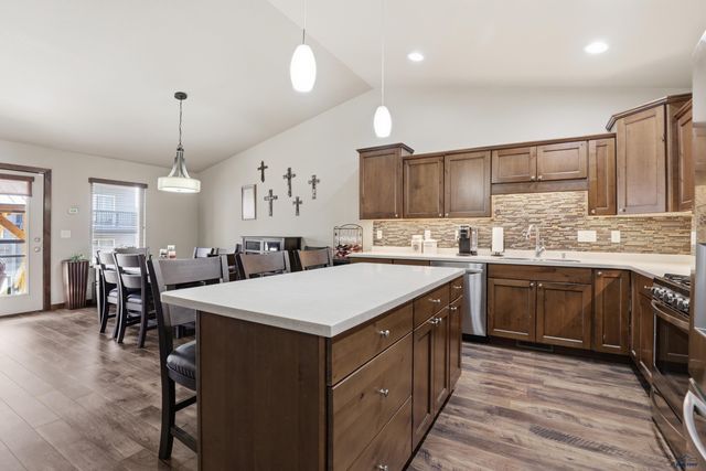 3003 PRINCETON CT, Rapid City, SD 57702