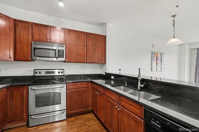 9039 E Panorama Circle C205, Englewood, CO 80112