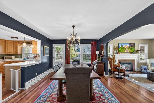 301 S Perkins BOULEVARD, Burlington, WI 53105