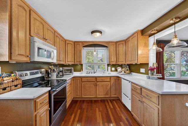 301 S Perkins BOULEVARD, Burlington, WI 53105
