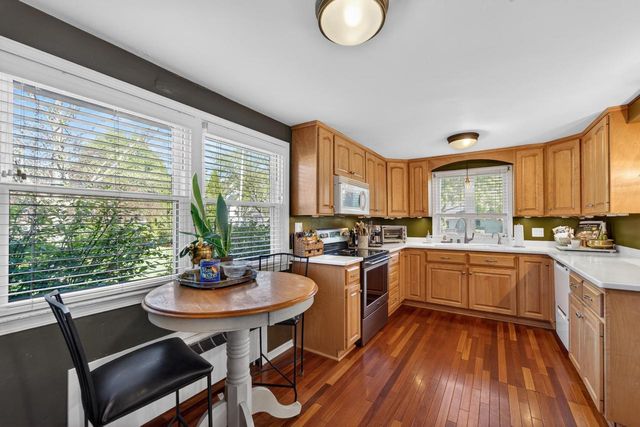 301 S Perkins BOULEVARD, Burlington, WI 53105