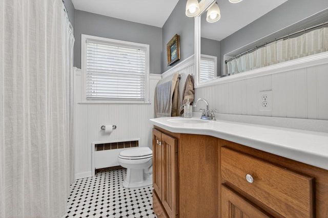 301 S Perkins BOULEVARD, Burlington, WI 53105