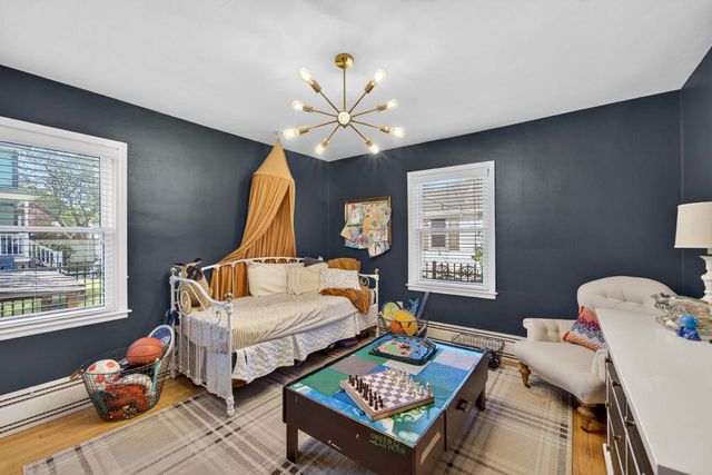 301 S Perkins BOULEVARD, Burlington, WI 53105
