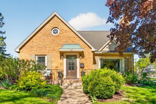 301 Perkins BOULEVARD, Burlington, WI 53105
