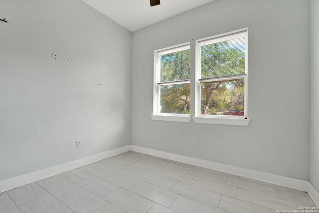 1351 Canyon Edge, Canyon Lake, TX 78133