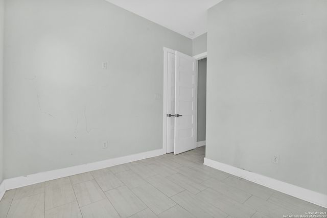 1351 Canyon Edge, Canyon Lake, TX 78133