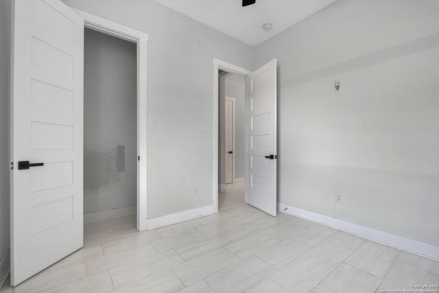 1351 Canyon Edge, Canyon Lake, TX 78133