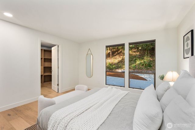 25529 SE 159th Street, Issaquah, WA 98027