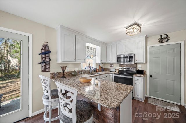 1876 Lorelei Court, Mount Pleasant, NC 28124