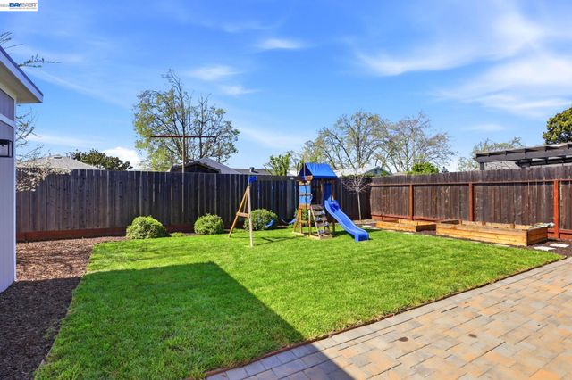 16129 Via Pinale, San Lorenzo, CA 94580