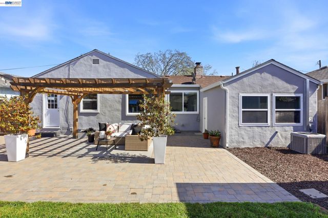 16129 Via Pinale, San Lorenzo, CA 94580