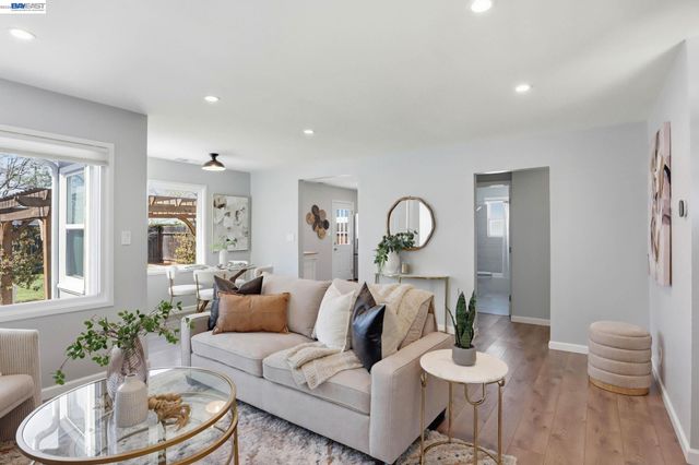 16129 Via Pinale, San Lorenzo, CA 94580