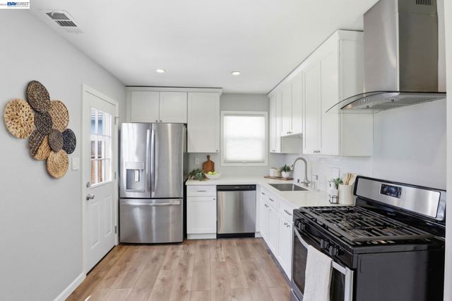 16129 Via Pinale, San Lorenzo, CA 94580