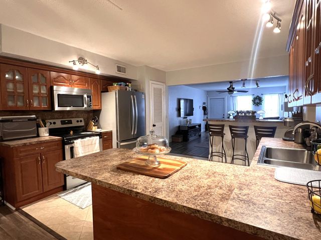 3199 Coral Hills Drive 2, Coral Springs, FL 33065