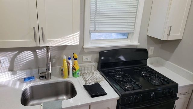 155 Centre Ave 3, Abington, MA 02351