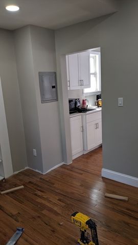 155 Centre Ave 3, Abington, MA 02351