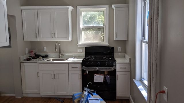 155 Centre Ave 3, Abington, MA 02351