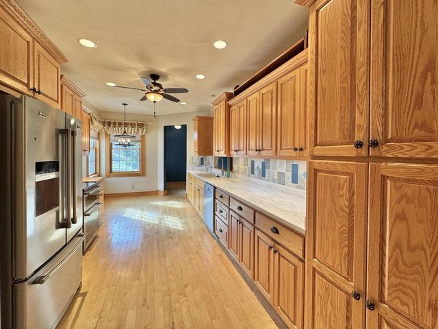 1568 East Gate DRIVE, Watertown, WI 53094