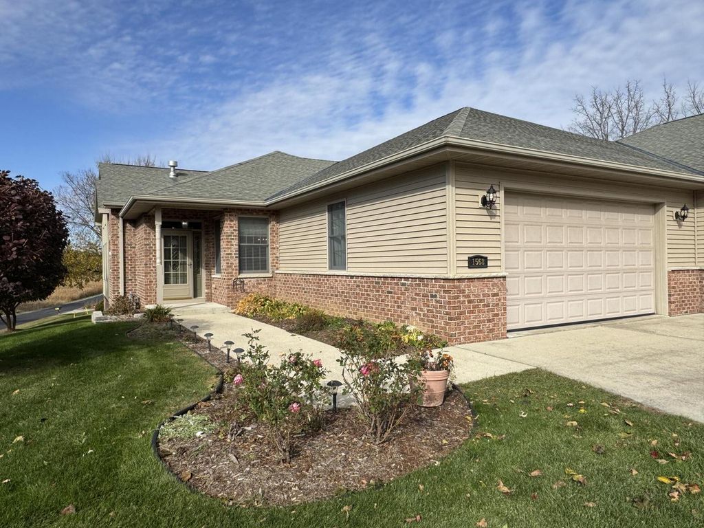 1568 East Gate DRIVE, Watertown, WI 53094