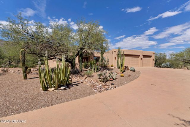 10861 E Adobe Creek Place, Tucson, AZ 85749