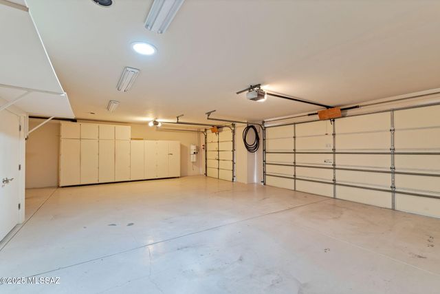 10861 E Adobe Creek Place, Tucson, AZ 85749