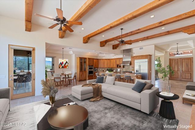 10861 E Adobe Creek Place, Tucson, AZ 85749