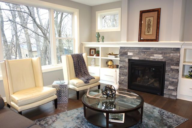 550 Sunrise Drive, Little Canada, MN 55117