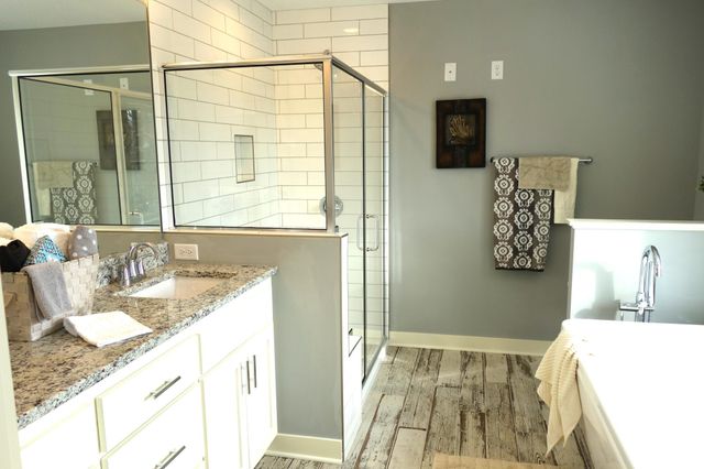 550 Sunrise Drive, Little Canada, MN 55117