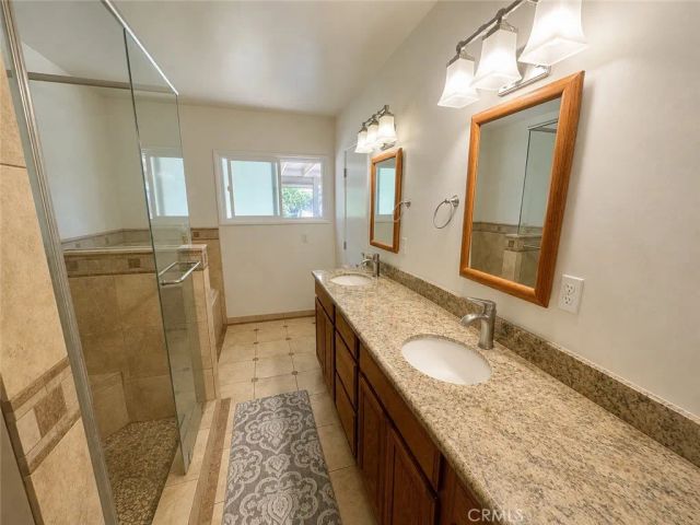 2390 Gloucester, Riverside, CA 92506