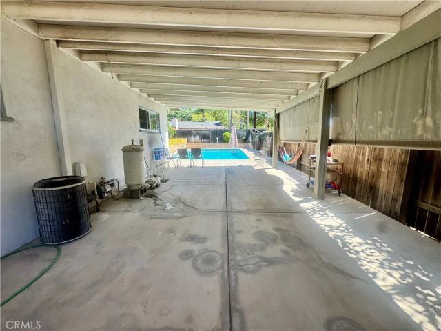 2390 Gloucester, Riverside, CA 92506