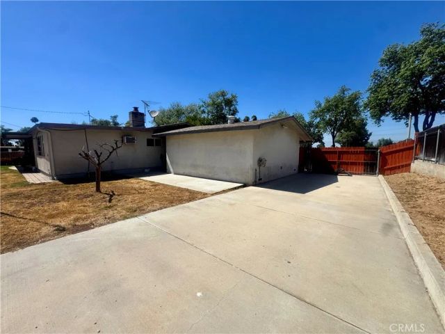 2390 Gloucester, Riverside, CA 92506