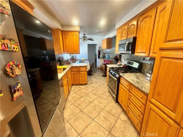 2390 Gloucester, Riverside, CA 92506