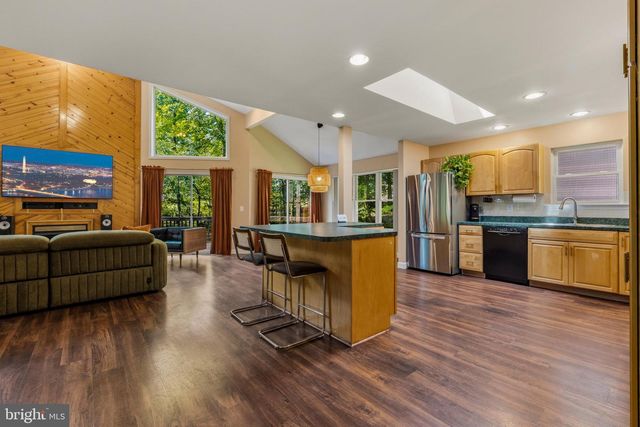 101 HARRIS CT, Locust Grove, VA 22508