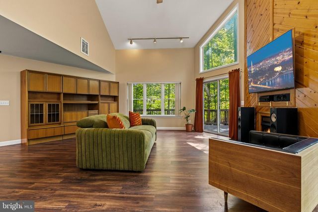 101 HARRIS CT, Locust Grove, VA 22508