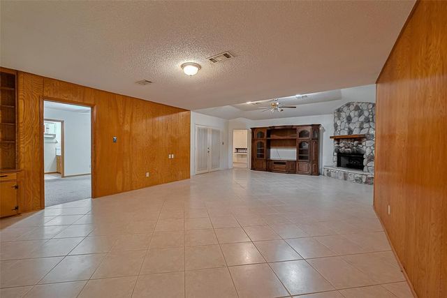 2426 15th Avenue N, Texas City, TX 77590