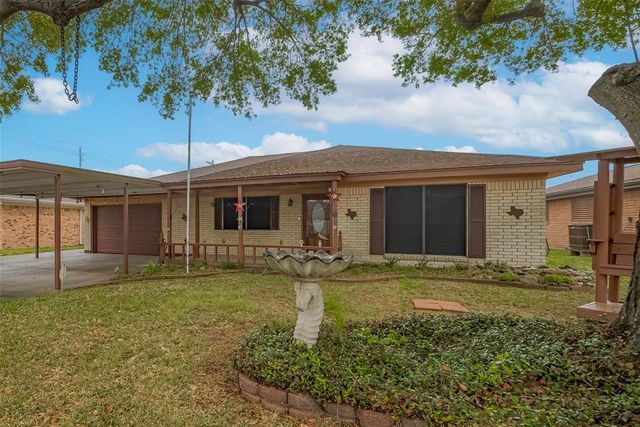 2426 15th Avenue N, Texas City, TX 77590
