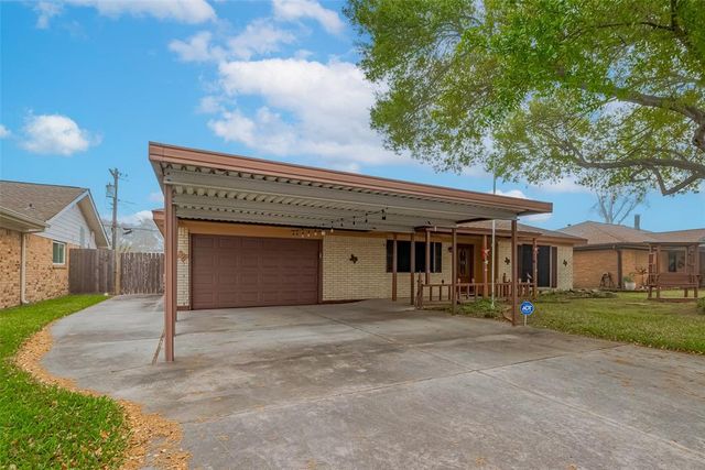 2426 15th Avenue N, Texas City, TX 77590