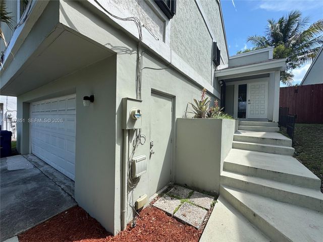 21738 SW 99th Ct, Cutler Bay, FL 33190