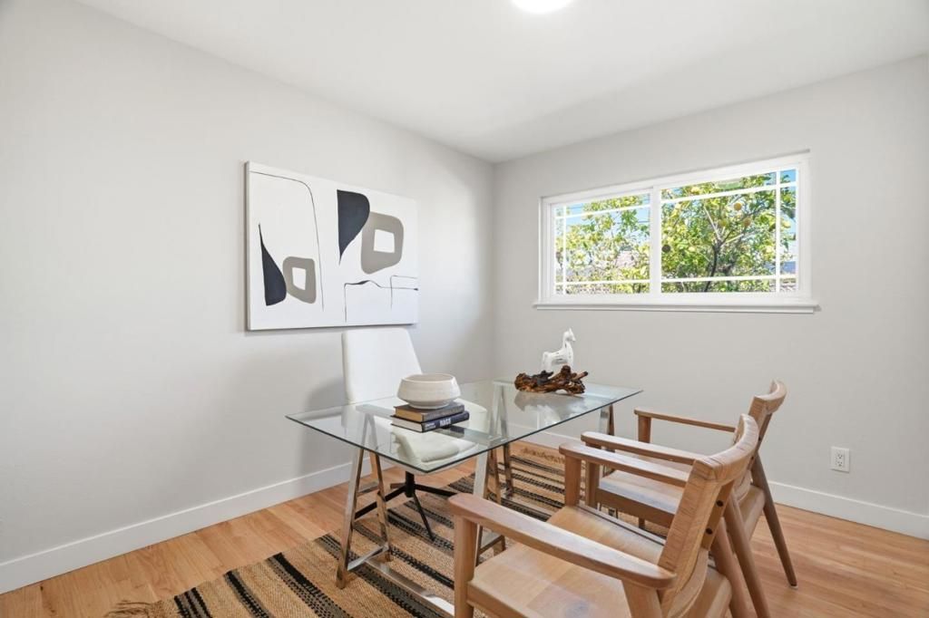 Image 19 of property listing at 911 Inverness Way, Sunnyvale, CA 94087