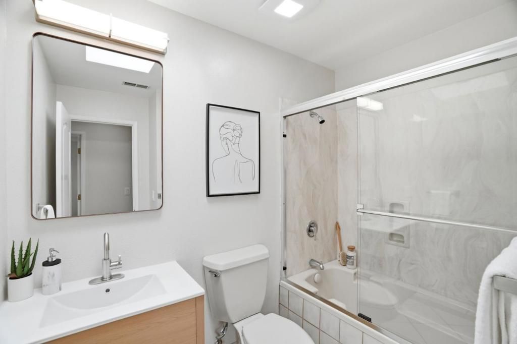 Image 22 of property listing at 911 Inverness Way, Sunnyvale, CA 94087