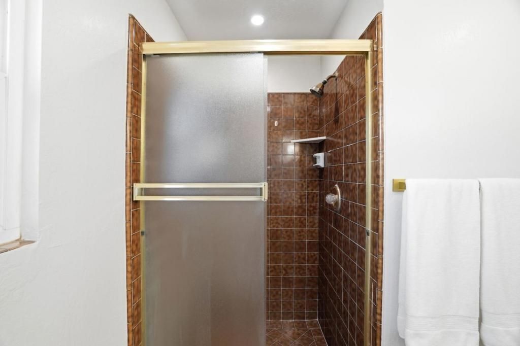 Image 28 of property listing at 911 Inverness Way, Sunnyvale, CA 94087