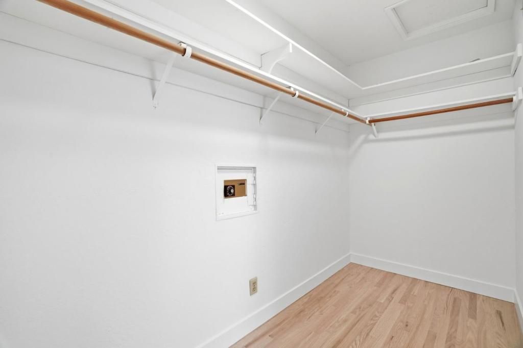 Image 30 of property listing at 911 Inverness Way, Sunnyvale, CA 94087