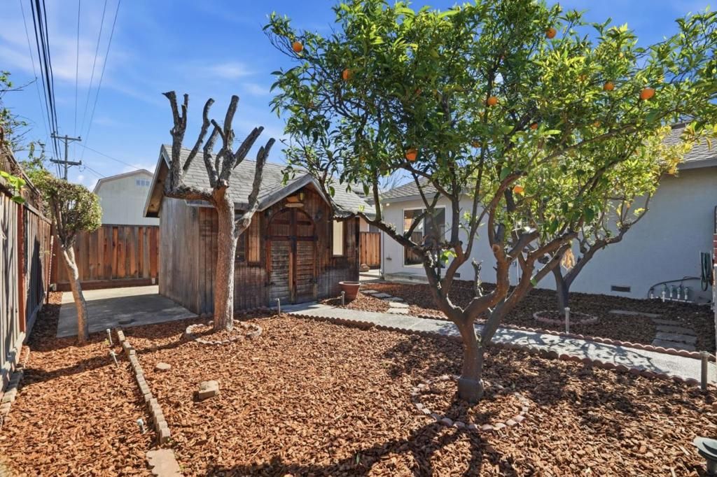 Image 43 of property listing at 911 Inverness Way, Sunnyvale, CA 94087