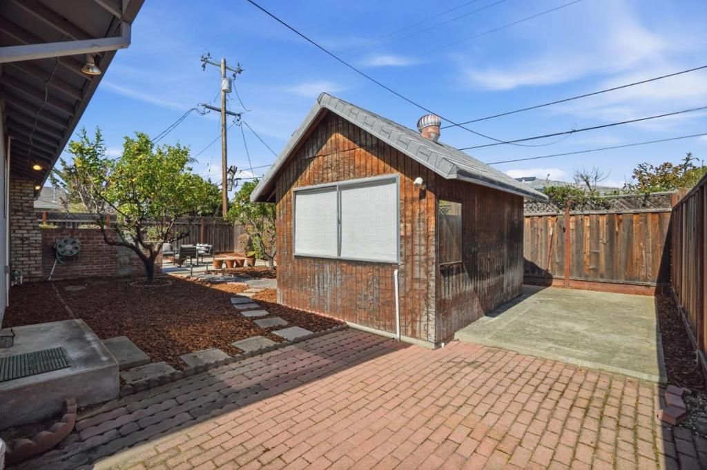 Image 48 of property listing at 911 Inverness Way, Sunnyvale, CA 94087