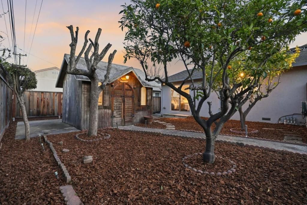 Image 58 of property listing at 911 Inverness Way, Sunnyvale, CA 94087